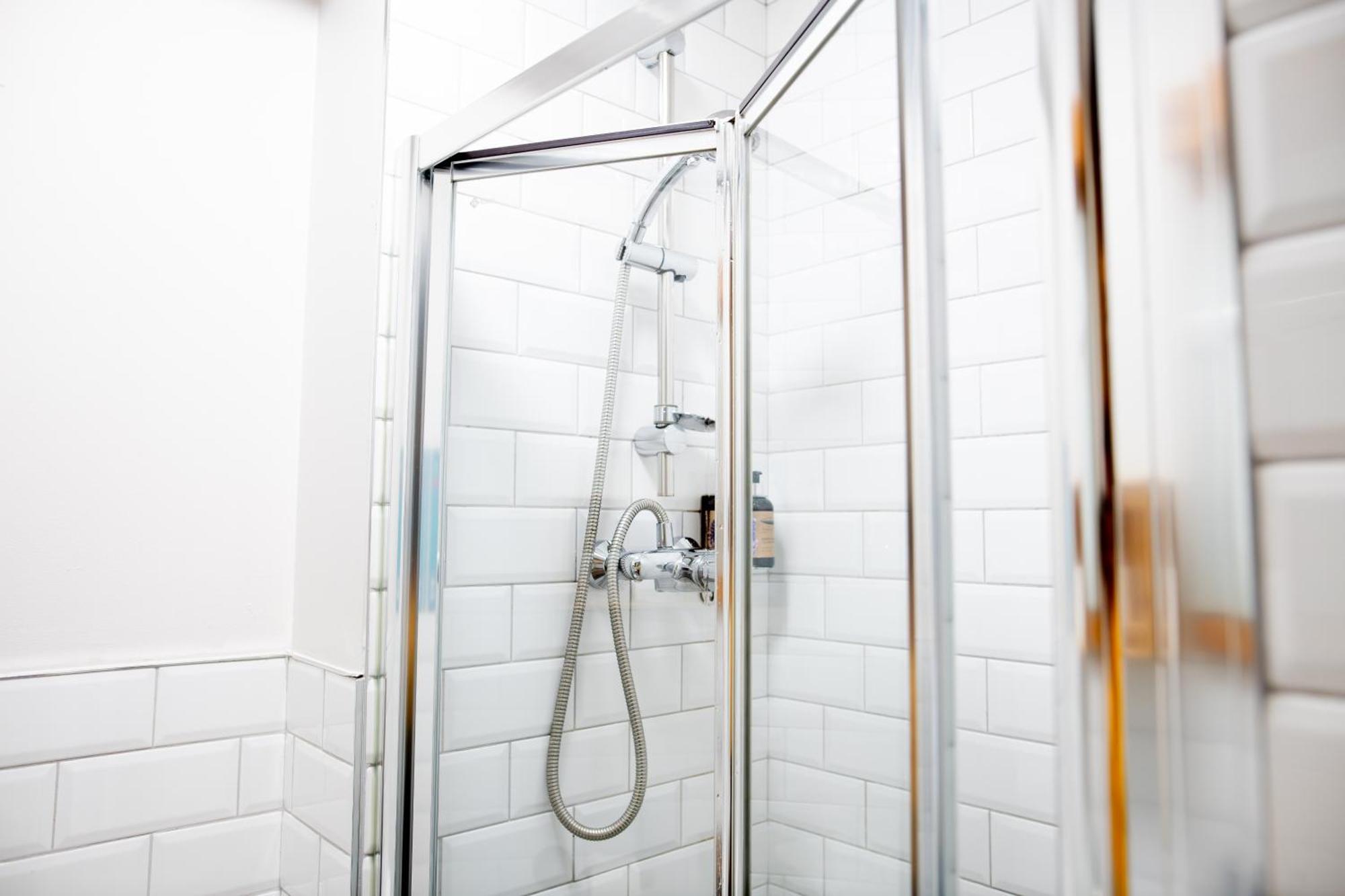 The Nest Boutique Hostel Galway Bagian luar foto
