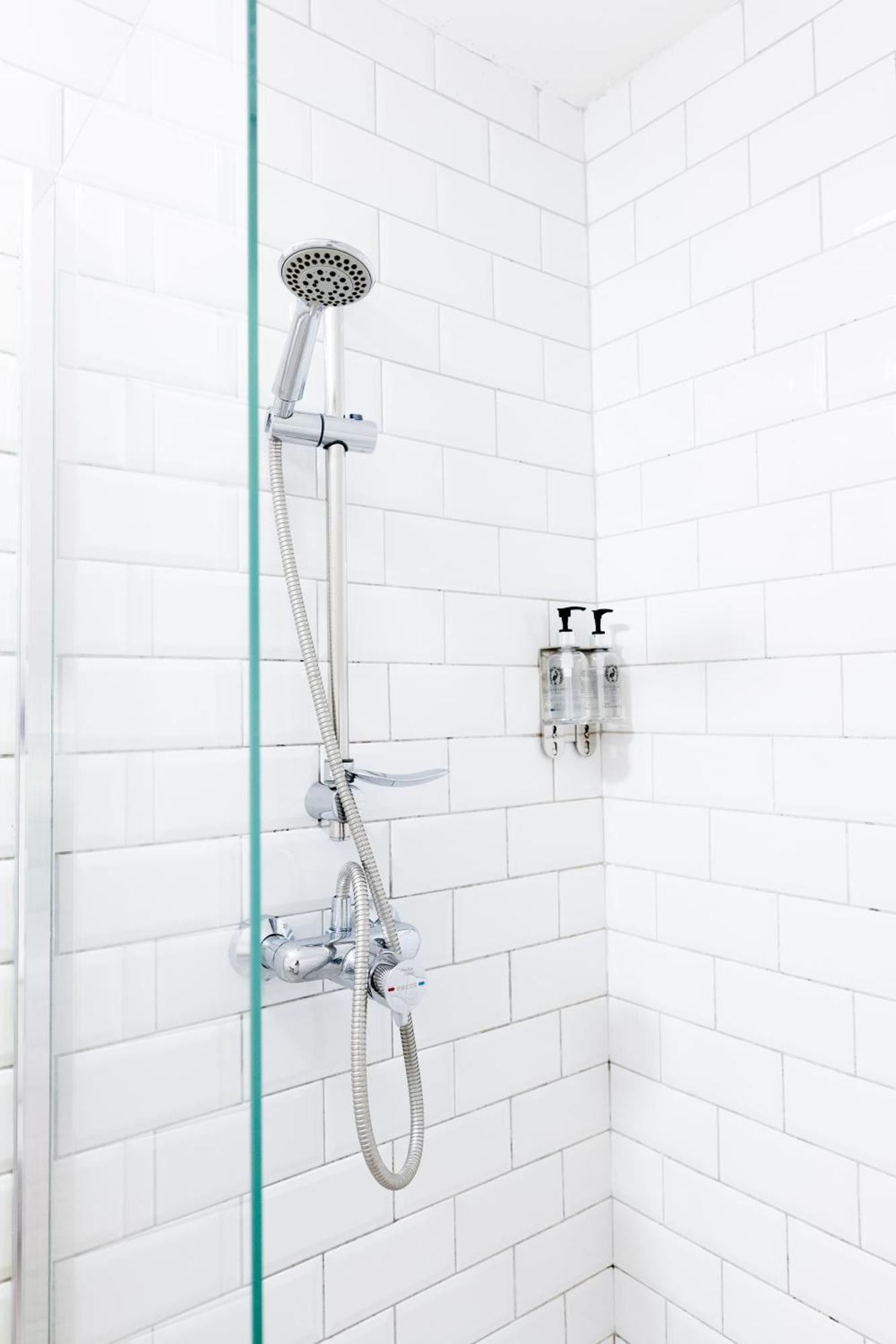 The Nest Boutique Hostel Galway Bagian luar foto