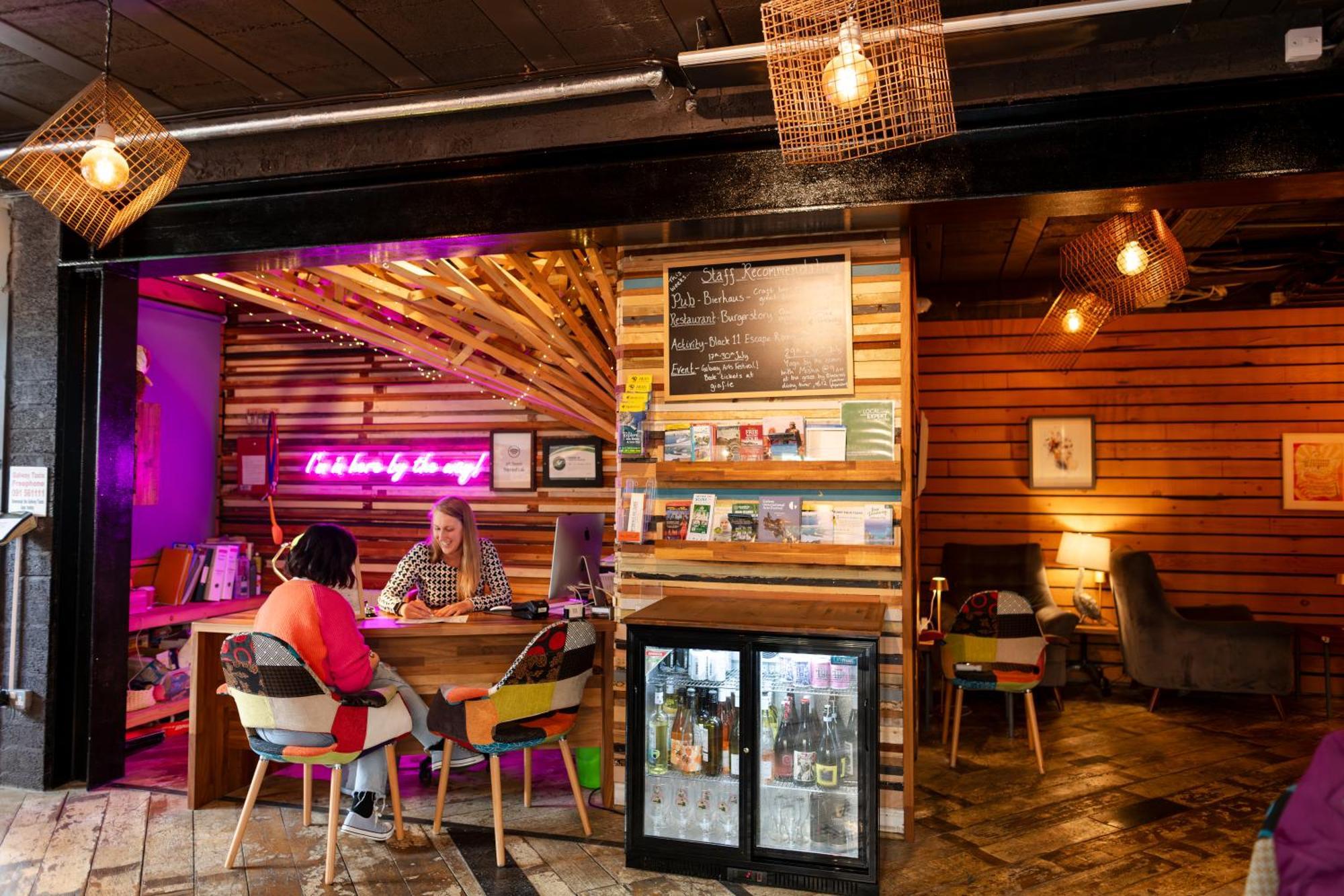 The Nest Boutique Hostel Galway Bagian luar foto