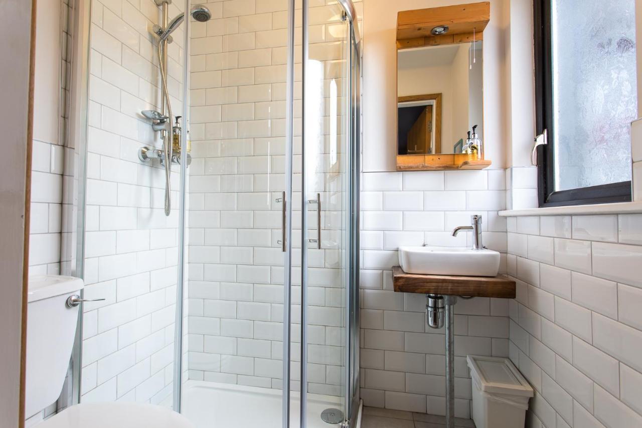 The Nest Boutique Hostel Galway Bagian luar foto