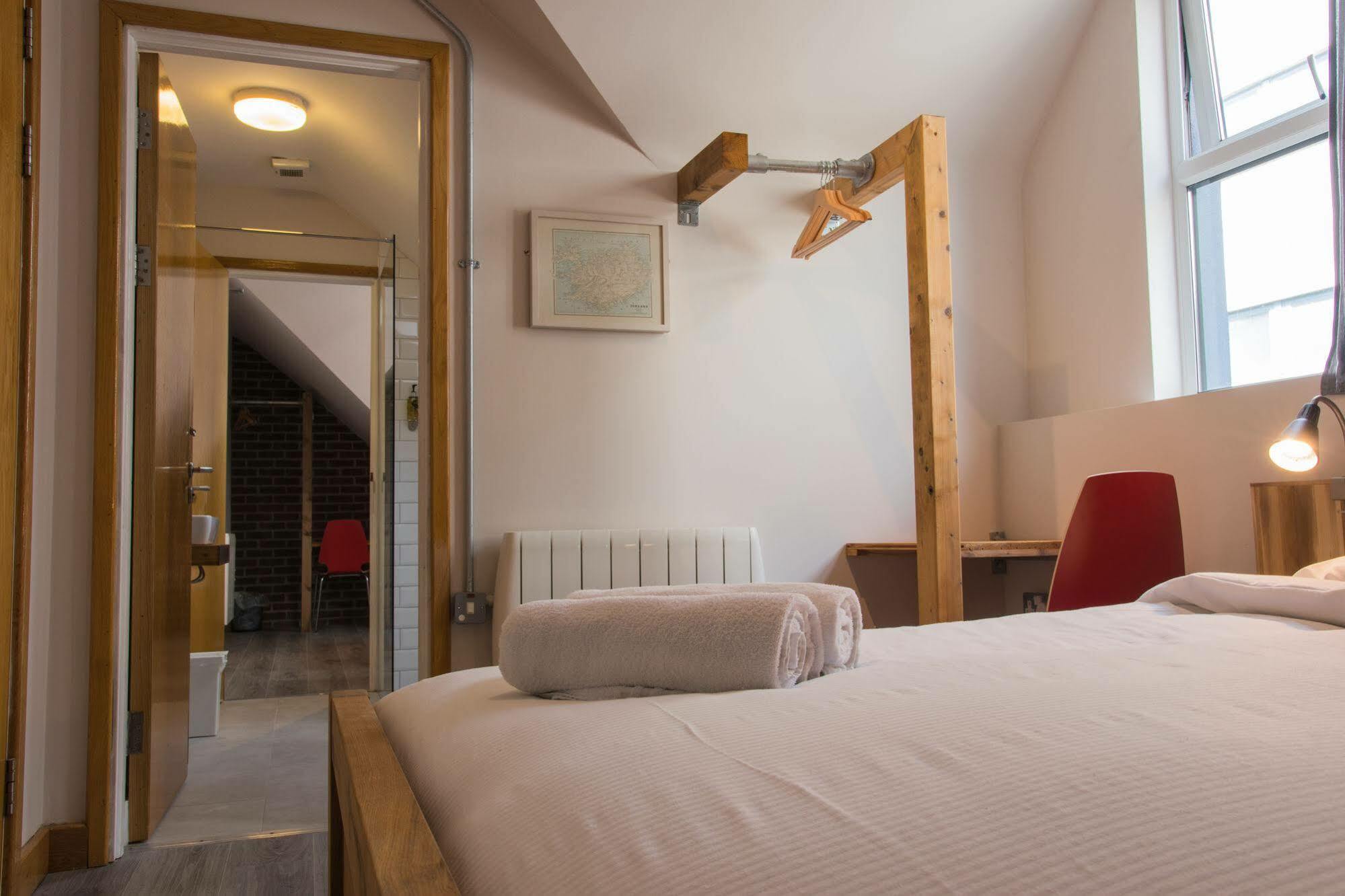 The Nest Boutique Hostel Galway Bagian luar foto